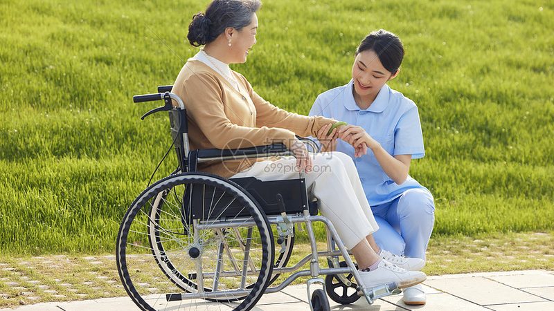 养老护理员职业等级划分标准：了解不同层级的服务差异**