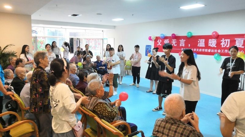 护理床专用被褥：守护失能老人舒适与安全的守护者
