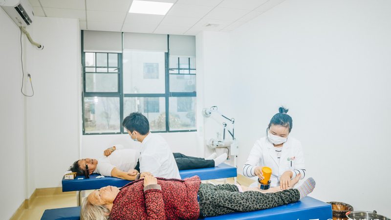 养老护理员学历要求：标准与趋势